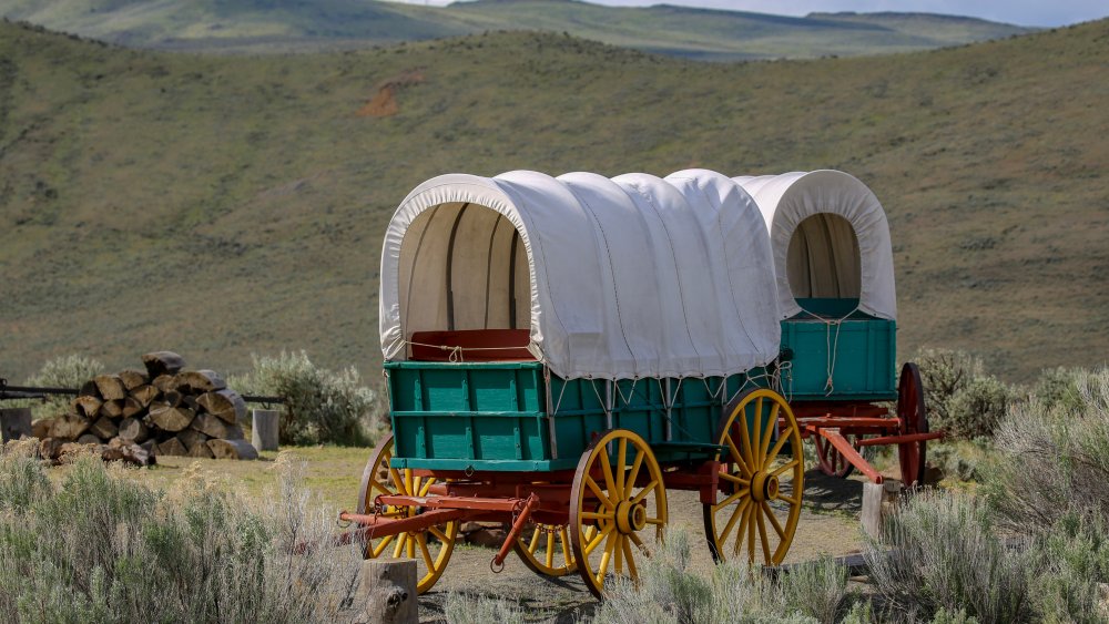 covered wagons