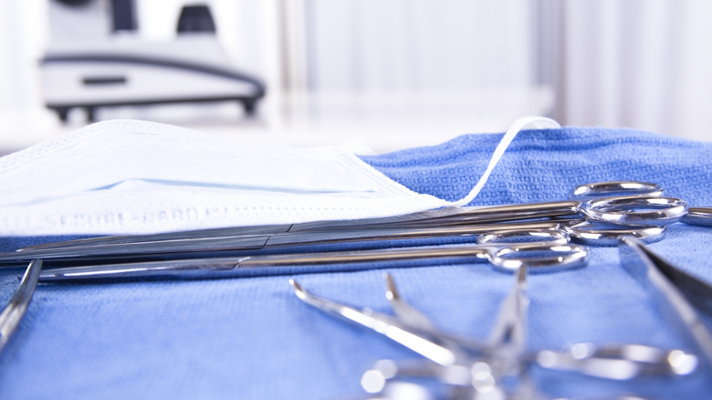 Surgical instruments on tray
