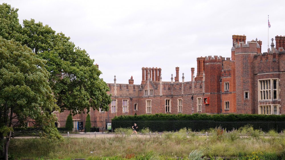 Gardens and fountains at Hampton Court