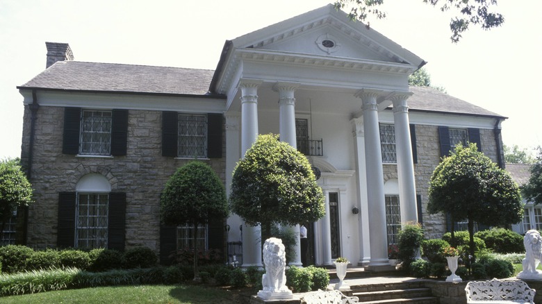 Front view of Graceland