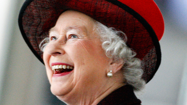 queen elizabeth ii smiling