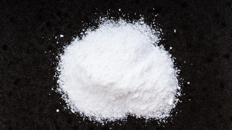 Photo of vanillin powder