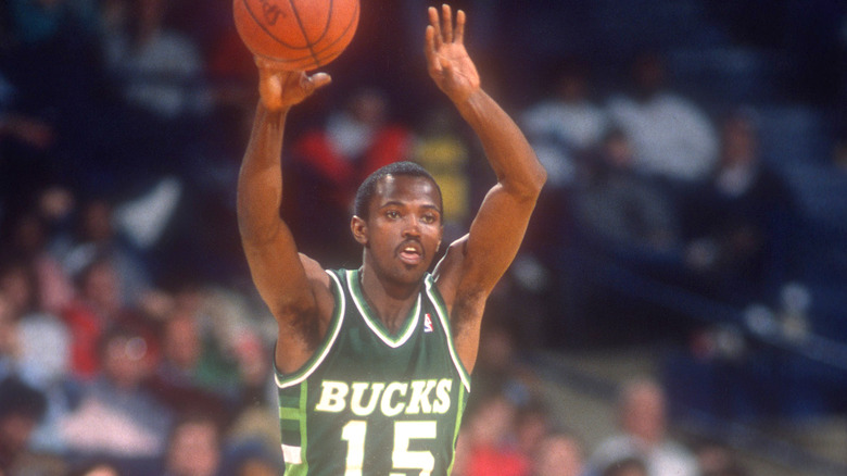 Craig Hodges shooting a jumper