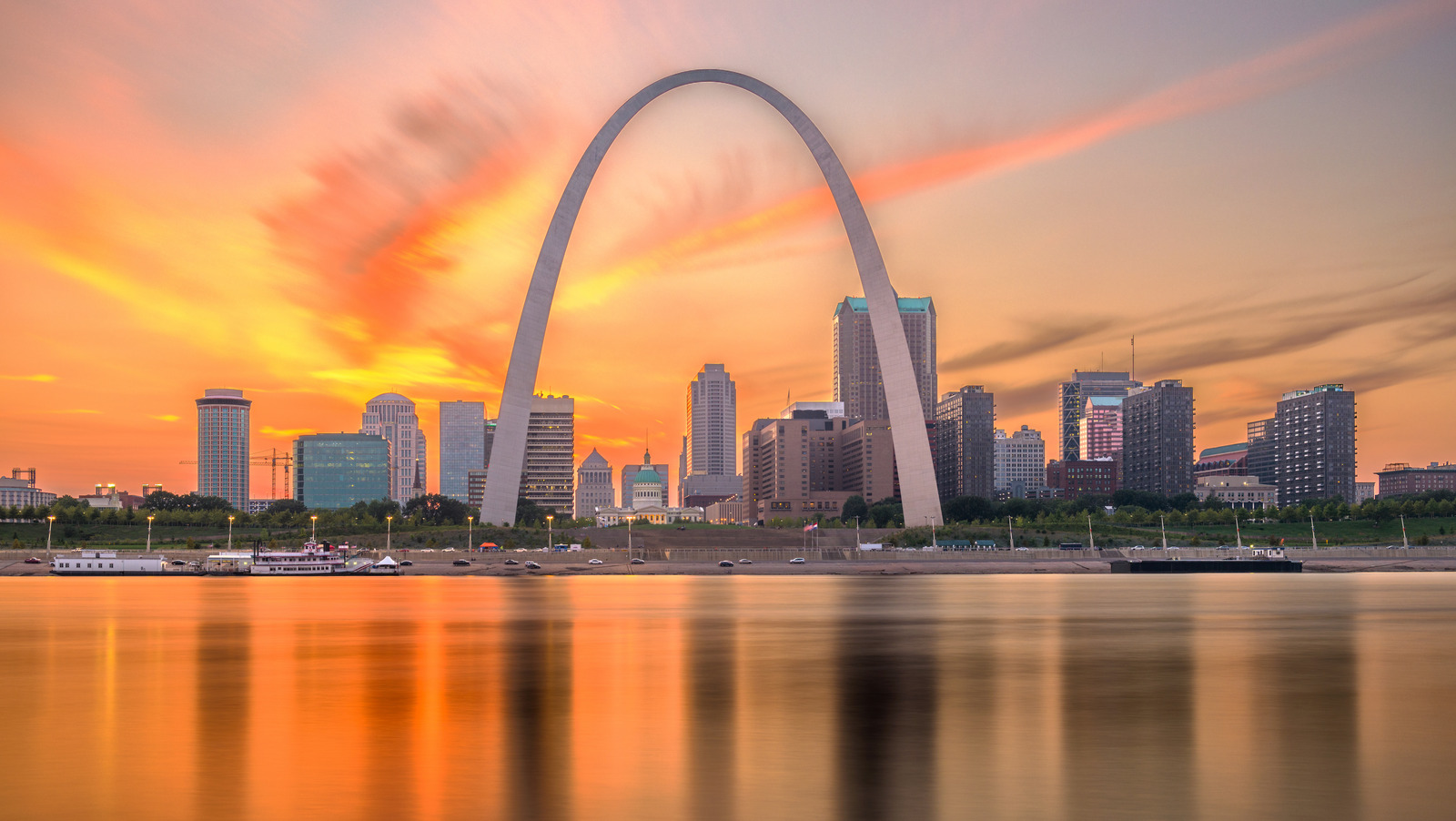 st louis arch logo