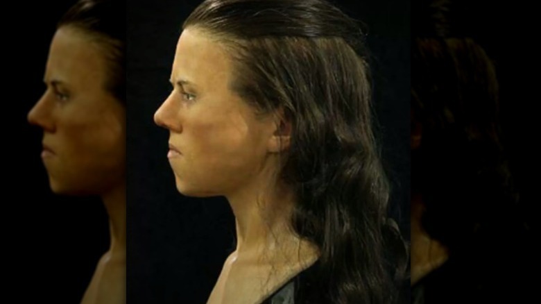 Avgi in profile