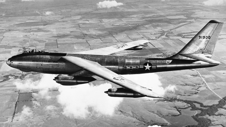 B-47 Boeing Stratojet in flight