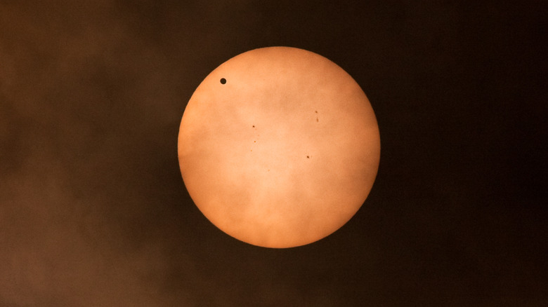 Venus transit sky