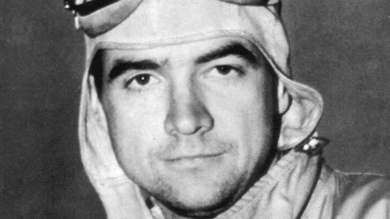 Howard Hughes' Tragic 1946 Plane Crash Explained