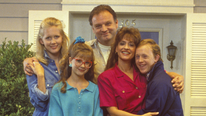 cast photo of Life Goes On