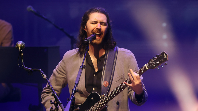 Hozier playing and singing live