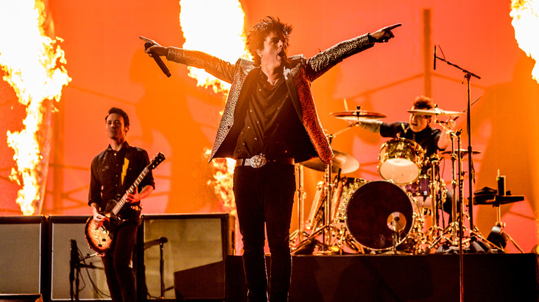 Billie Joe Armstrong stage Green Day