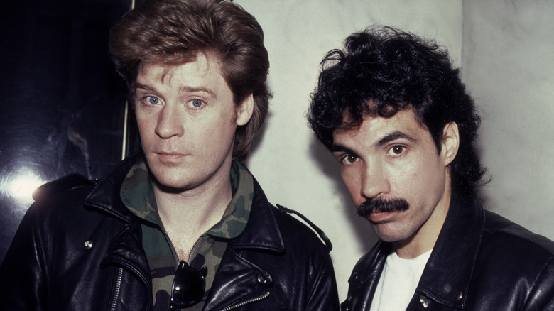 Daryl Hall, John Oates looking