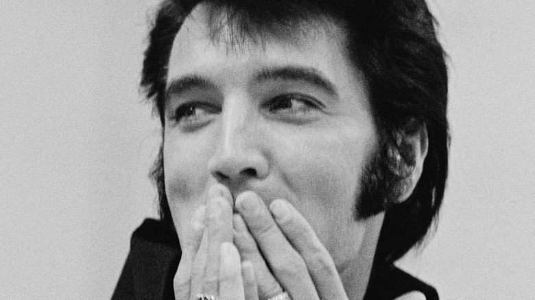 Elvis amused