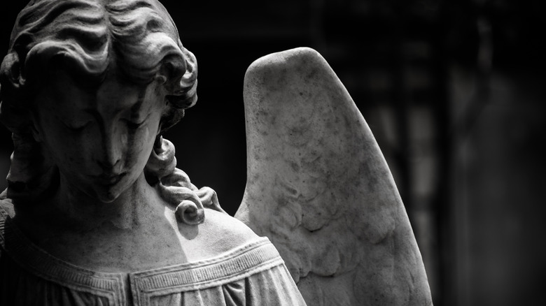 Angel statue graveyard