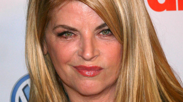 kirstie alley in hoop earrings