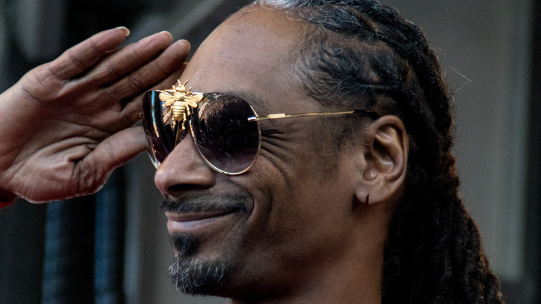 Snoop Dogg in Lakers gear