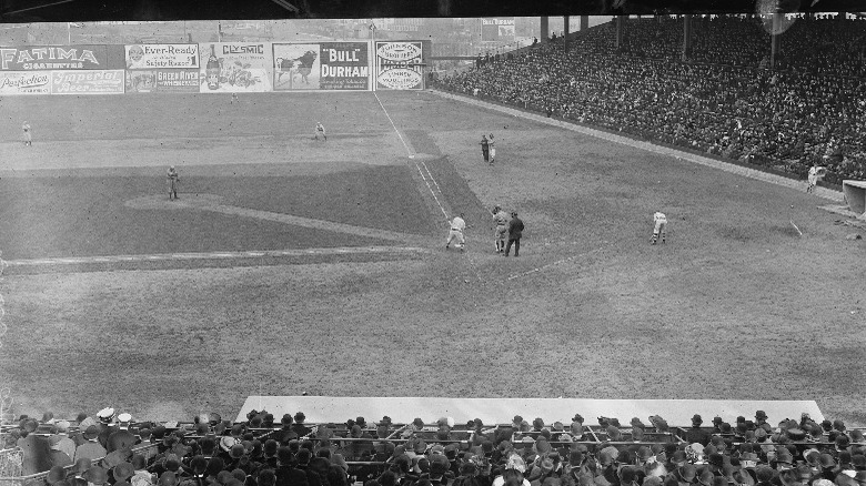 1913 game at Ebbets Field