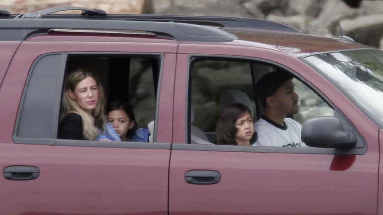 Vili Fualaau and Mary Kay Letourneau driving with children
