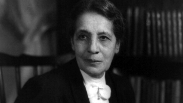 Lise Meitner smiling