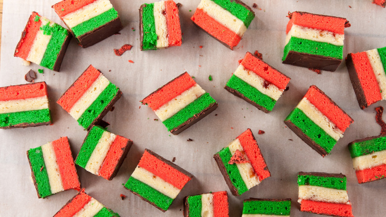many Italian flag cookies