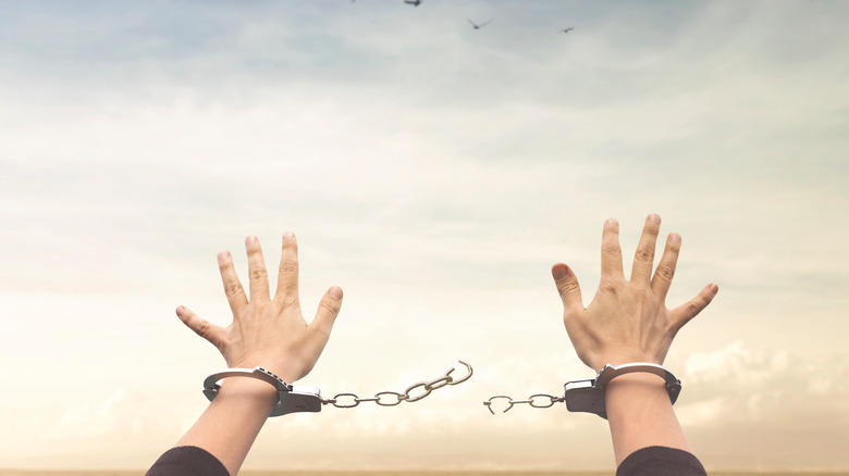 broken handcuffs