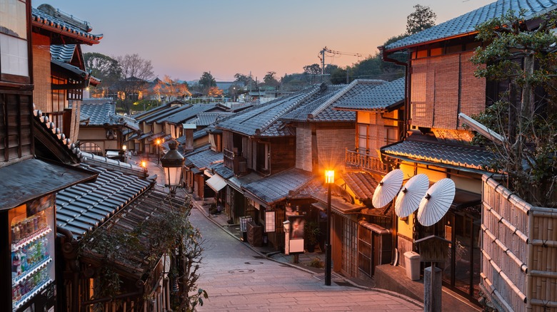 kyoto old town wooden buildings