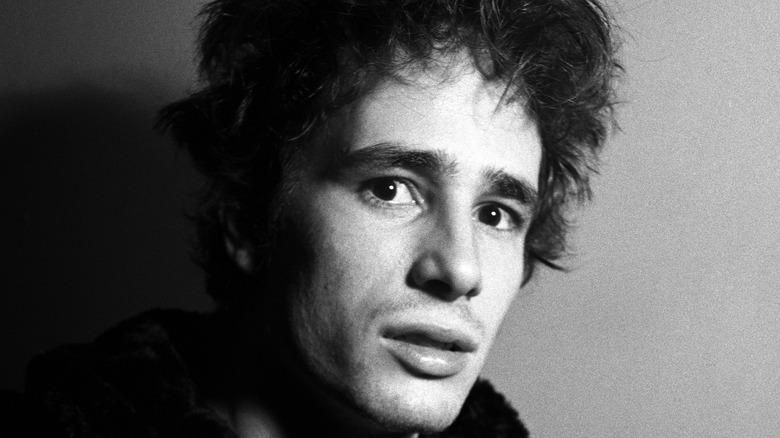 Jeff Buckley posing for portrait