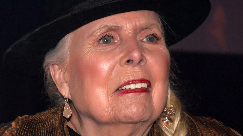 Joni Mitchell Performs