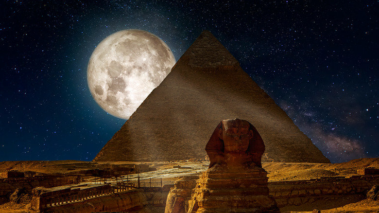 moon pyramid sphinx