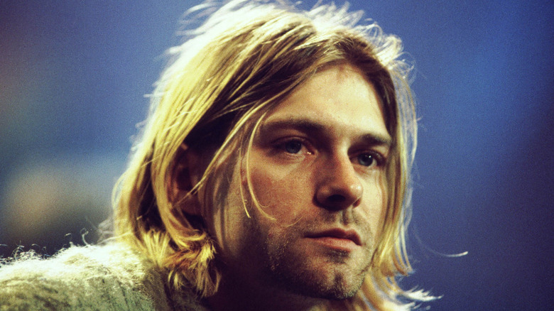 Kurt Cobain performing live