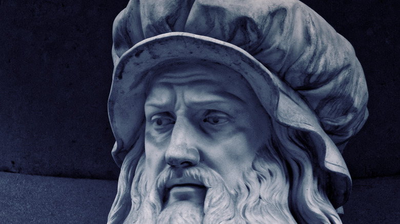 Leonardo da Vinci statue