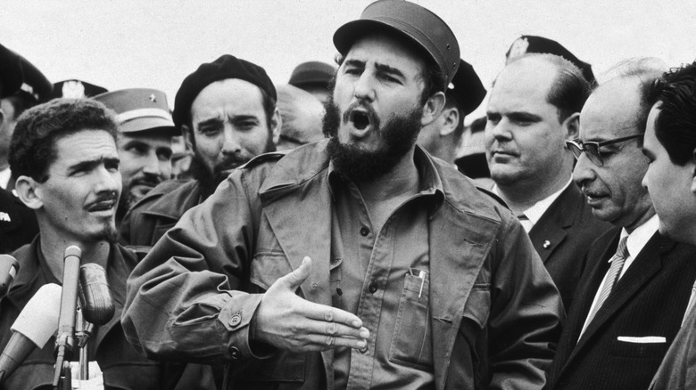 fidel castro addressing reporters