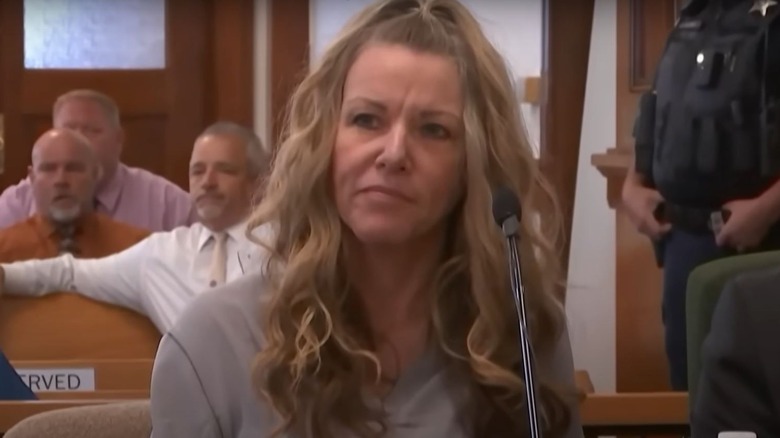 Lori Vallow Daybell smirking in court