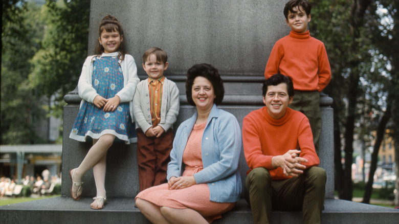 Marie and Donny Osmond with parents