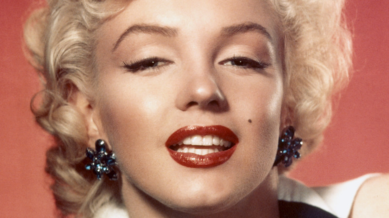 Marilyn Monroe red lipstick