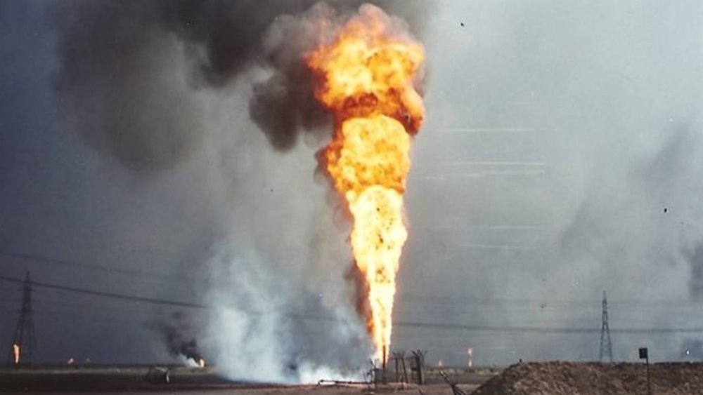 Kuwaiti oil well fire