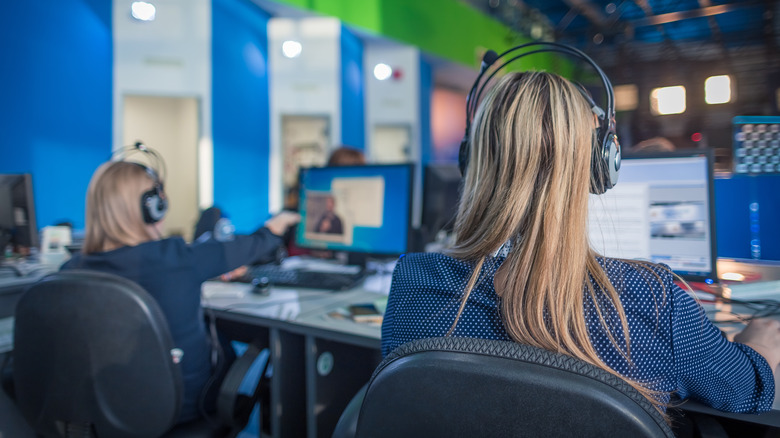 blonde women working in a newsroom