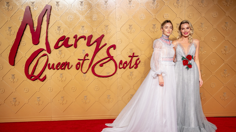 saorise ronan and margot robbie at film premiere