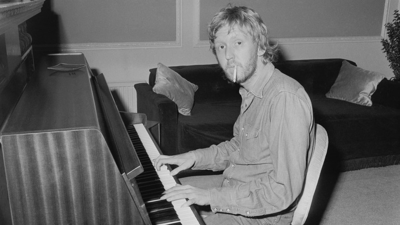 Harry Nilsson playing piano