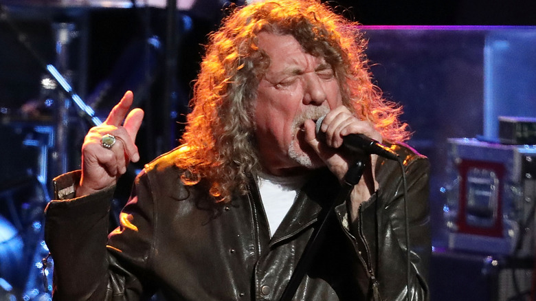 robert plant singing