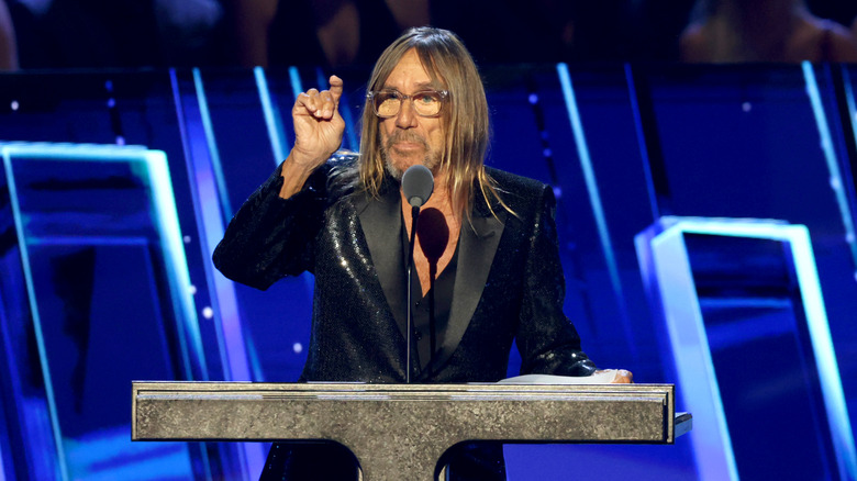 Iggy Pop at the Rock 'n' Roll Hall of Fame induction ceremony for the White Stripes.