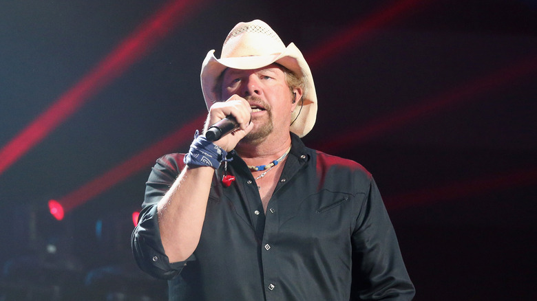 Toby Keith singing
