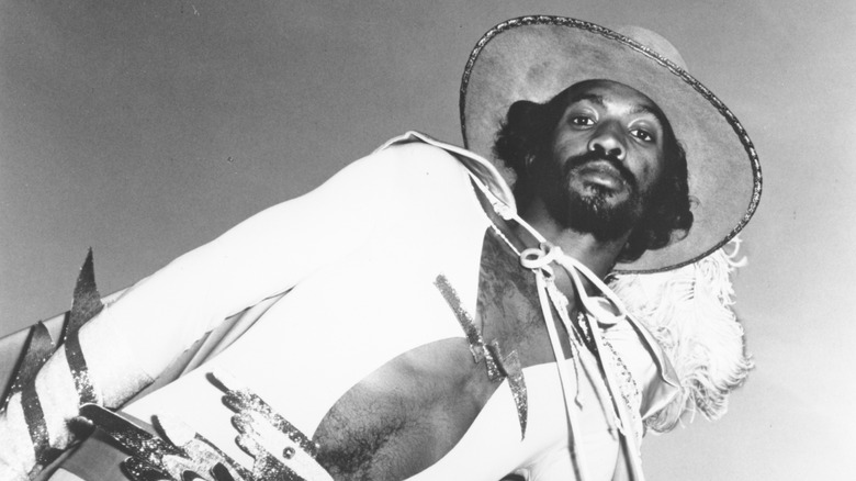 Eddie Hazel posing in a wide-brimmed hat