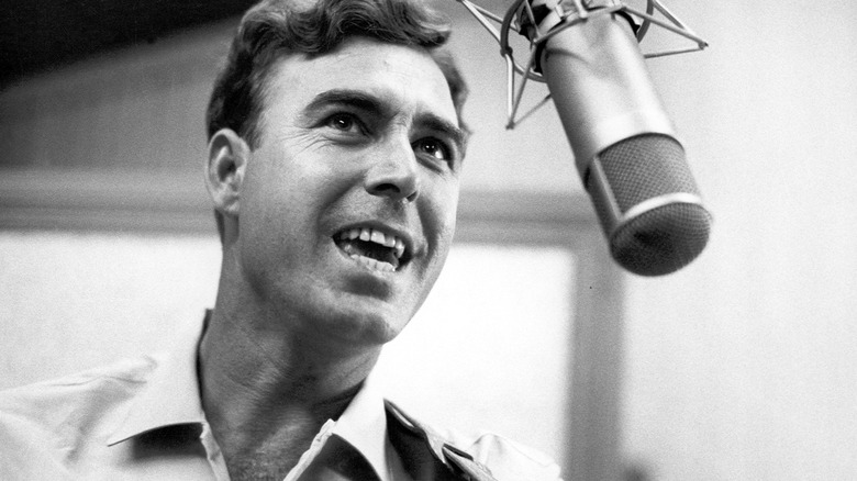 Johnny Horton singing