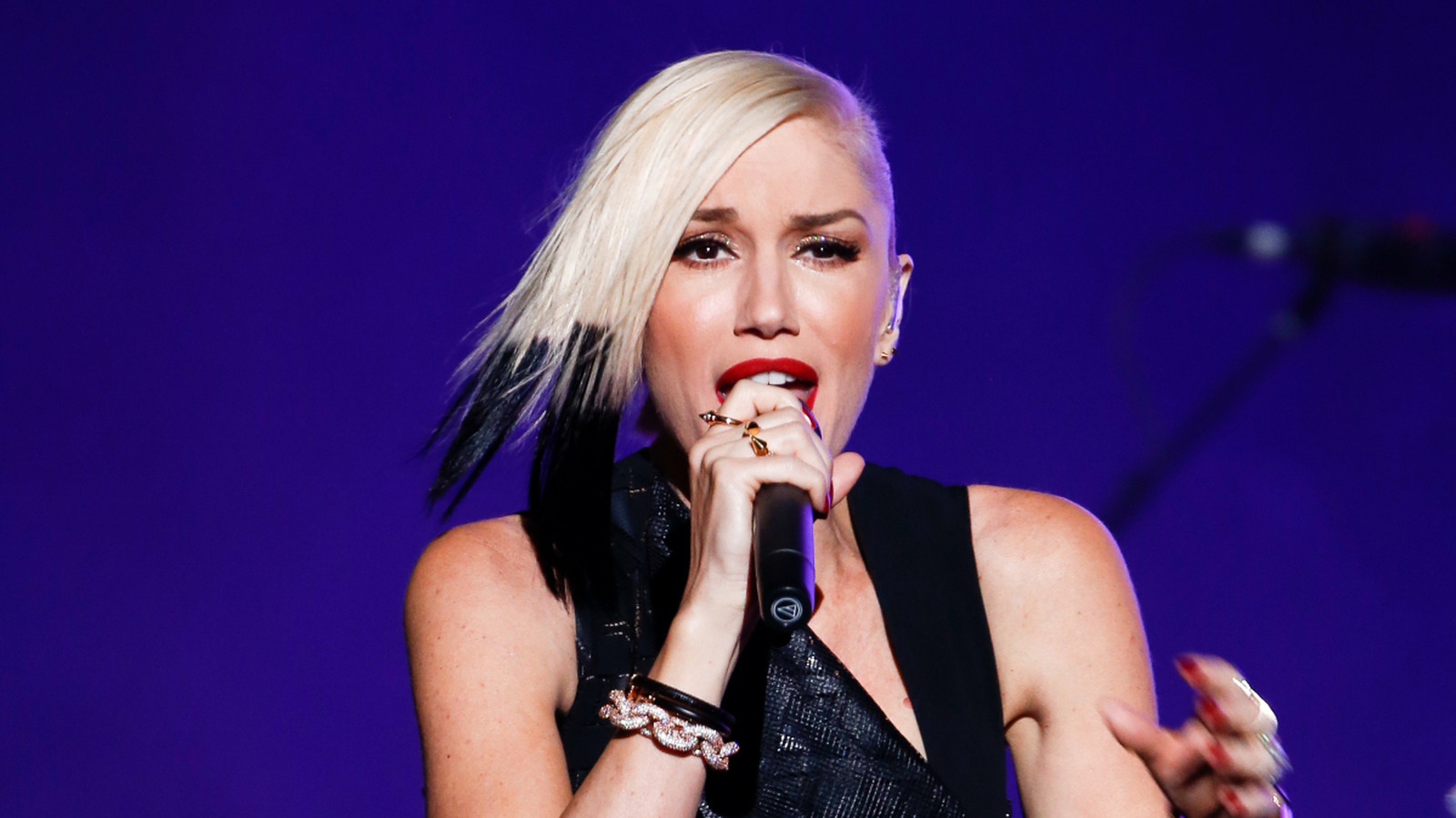 Musicians Whose Bank Accounts Exploded After They Ditched Their Bands