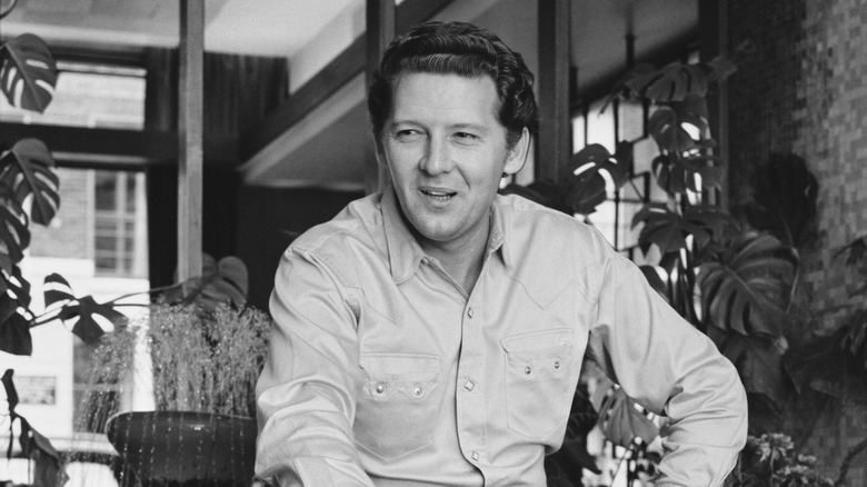Jerry Lee Lewis posing 1966