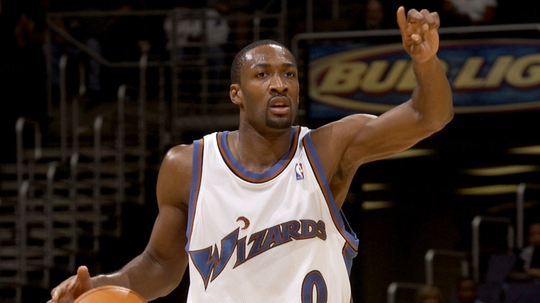 Gilbert Arenas running a play