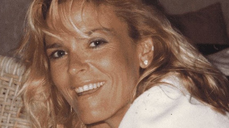 Nicole Brown Simpson smiling