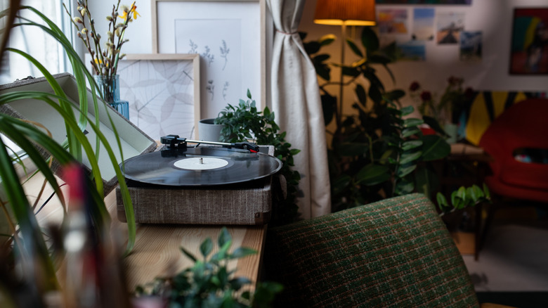 Record player on windowsill