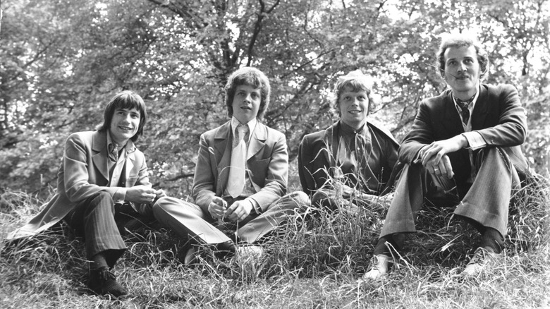 The Idle Race posing for a photoshoot in 1968